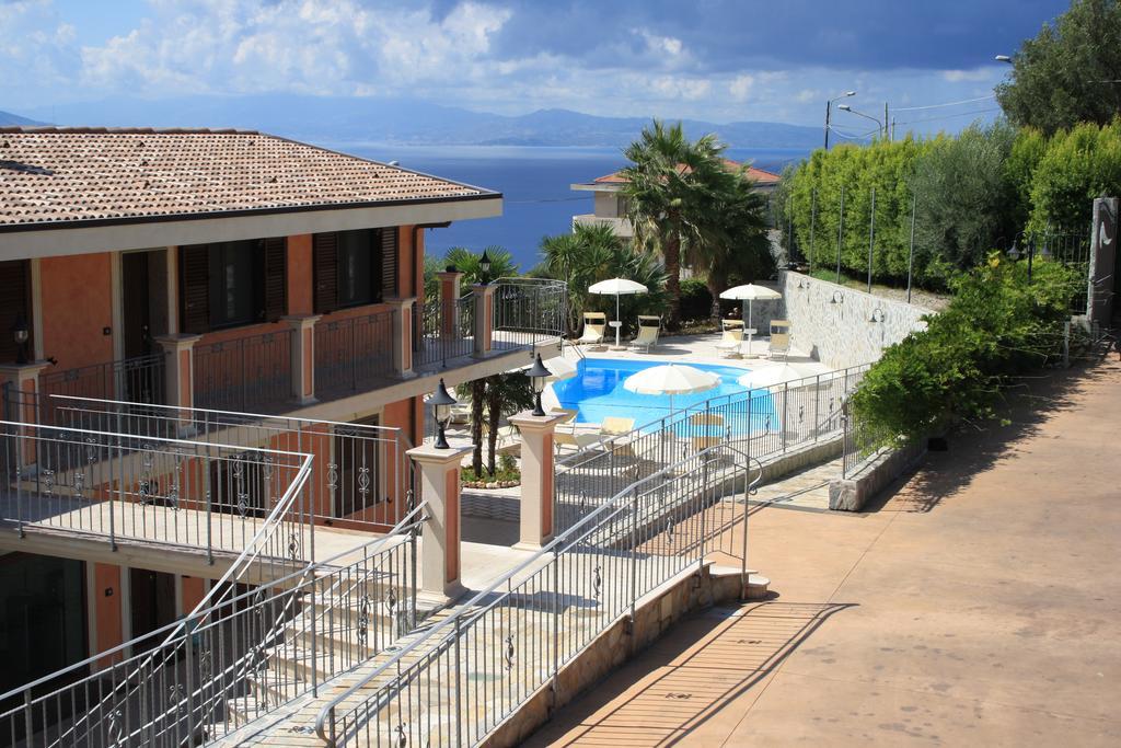 La Marinella Apartment Palmi Exterior foto