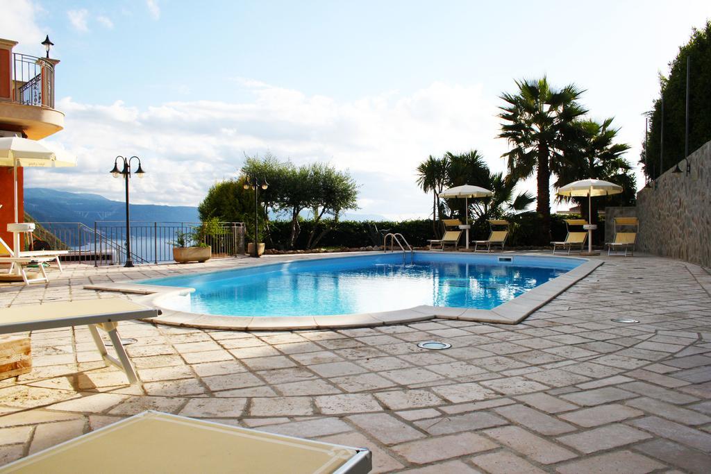 La Marinella Apartment Palmi Exterior foto